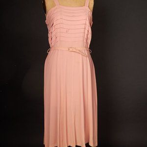 1950s Pleated Peach Wiggle Dress